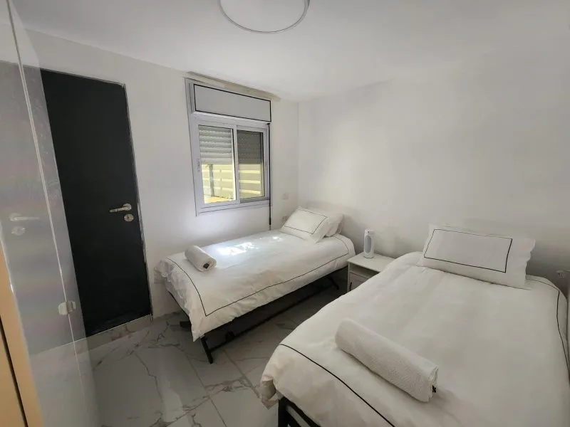 Tranquility Apt #2 - Geula, Mekor Baruch, Jerusalem