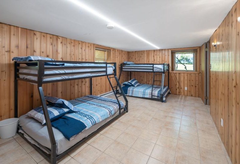Maple House, Oversized Heated Pool - Woodbourne, Catskills, NY