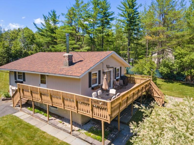 Maple House, Oversized Heated Pool - Woodbourne, Catskills, NY