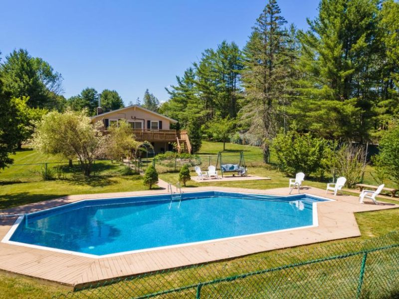 Maple House, Oversized Heated Pool - Woodbourne, Catskills, NY