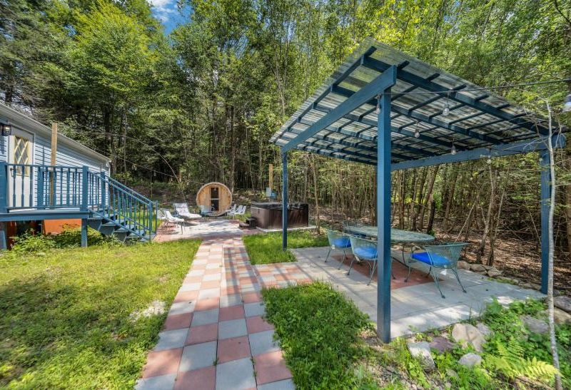 Riverfront House with Sauna & Hot Tub - Catskills, Liberty, NY