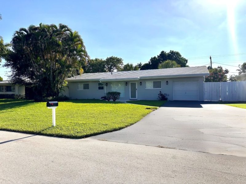 Eden Villa Heated Pool - Boca Raton, FL