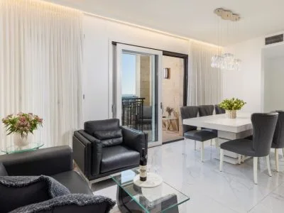 Graysen, Deck, 2 Bedroom - Jerusalem Estates