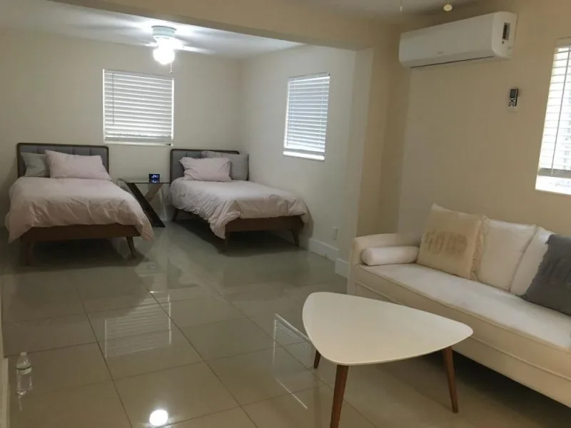 Hollyview Villa, Pool & Hot-Tub - Hollywood, FL