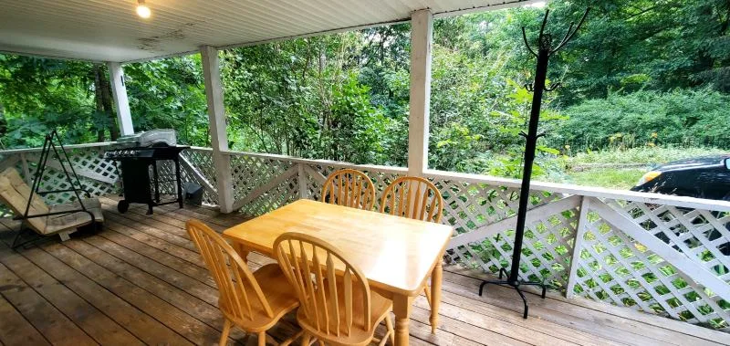 4 Bedroom Home in Poconos, PA with Kayaking.