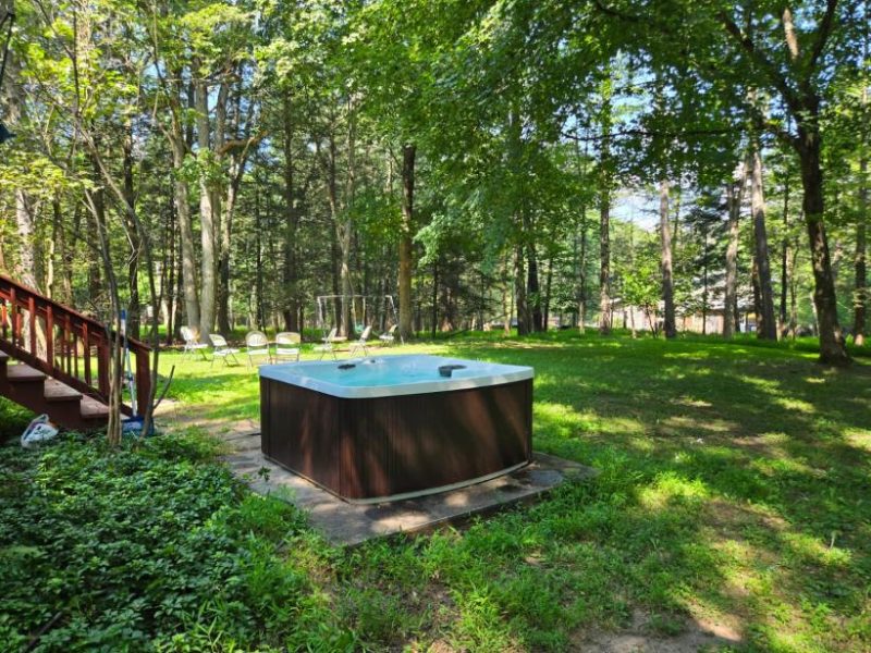 Catskills Getaway – Woodstock Villa + Hot Tub - Woodstock NY