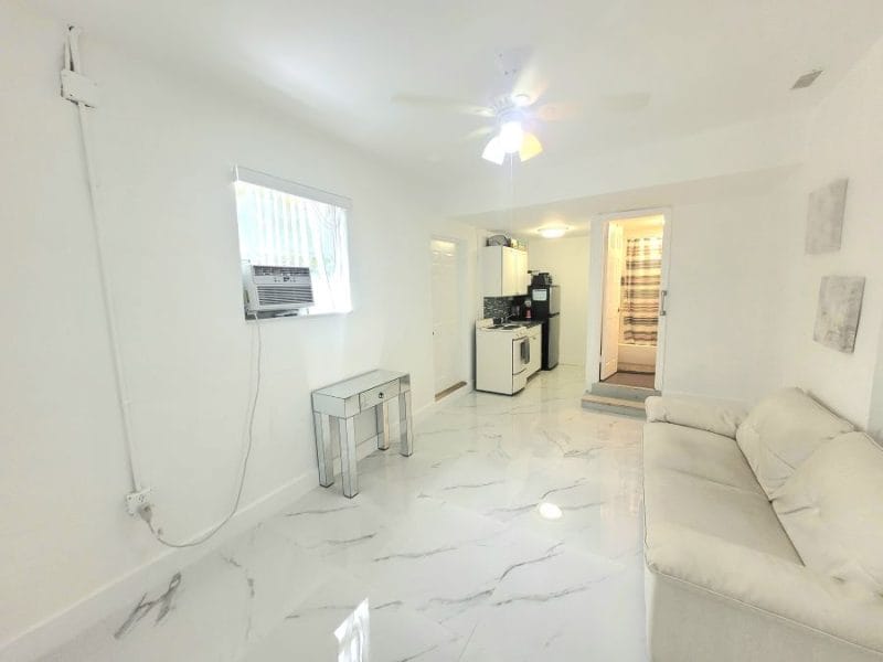 Couples Retreat Apt, Private Pool - North Miami Beach, FL