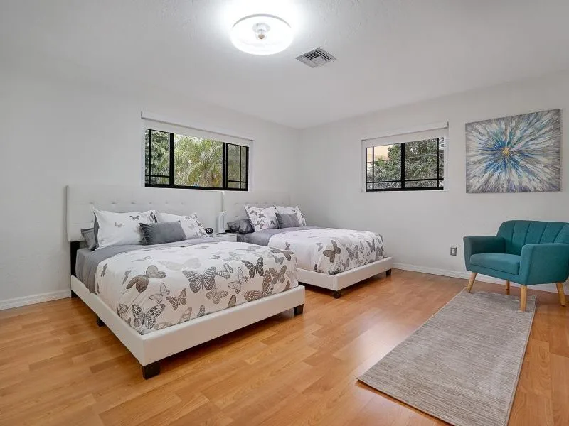North Terrace Villa, Heated Pool - North Miami Beach, FL