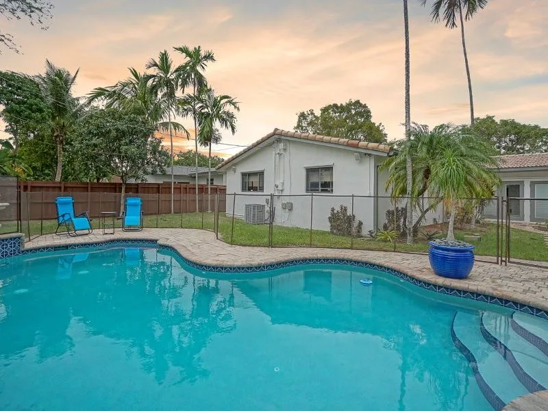 North Terrace Villa, Heated Pool - North Miami Beach, FL