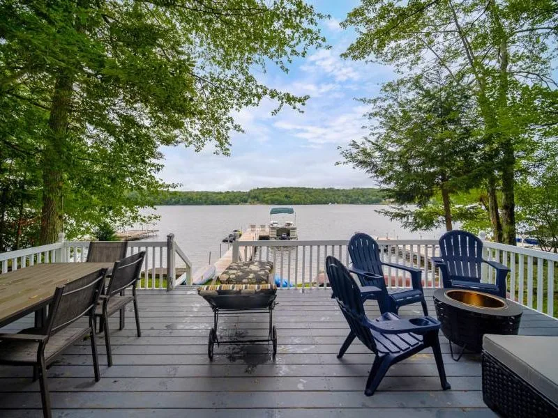 Sackett Lake Villa, Waterfront - Sauna, Jacuzzi - Monticello, NY