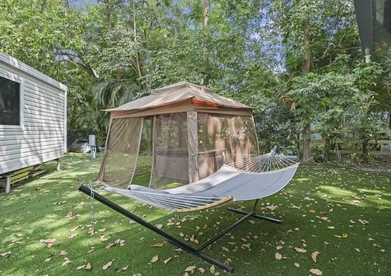 Tiny Farm Home, Jaccuzi - Fort Lauderdale, FL