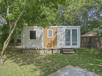 Tiny Farm Home, Jaccuzi - Fort Lauderdale, FL