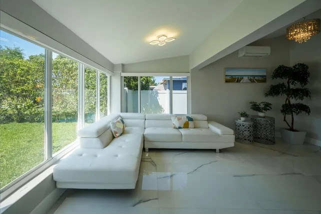 Sun Villa, Heated Pool - North Miami Beach, FL