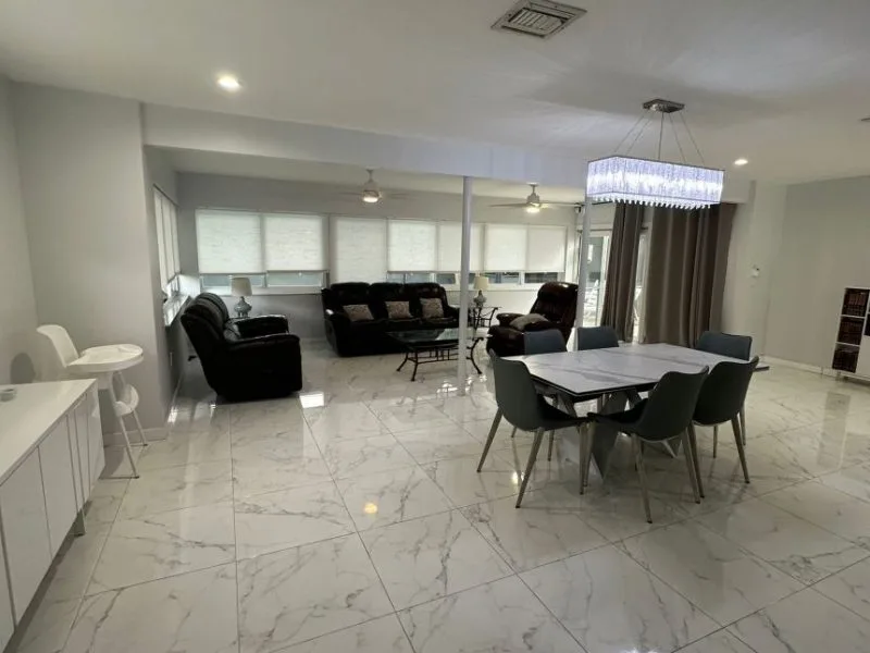 East Terrace Villa, Heated Pool - North Miami Beach, Florida