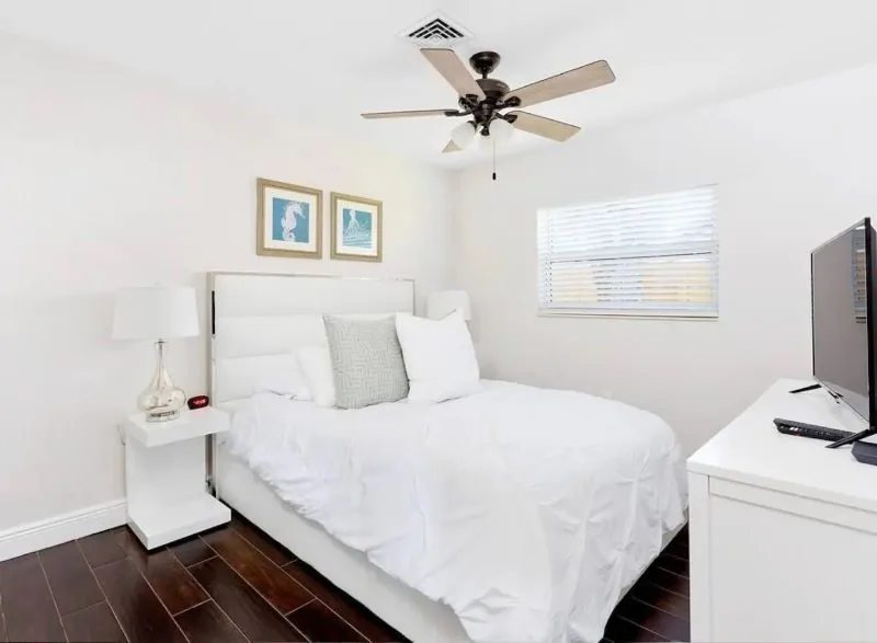 Villa Coastal, Saltwater Pool, Near beach – Boca Raton, Florida
