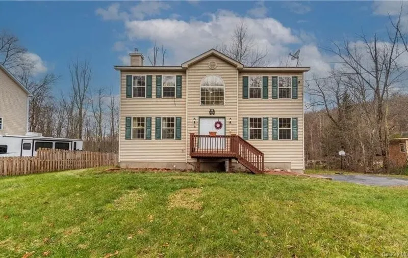 Berne Villa, by All-Year Shuls - Woodridge, Catskills, NY