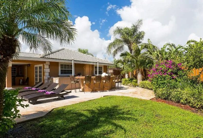 Villa Boca, Saltwater Pool, Near beach - Boca Raton, Florida