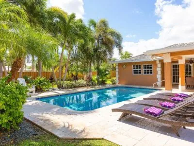 Villa Boca, Saltwater Pool, Near beach - Boca Raton, Florida