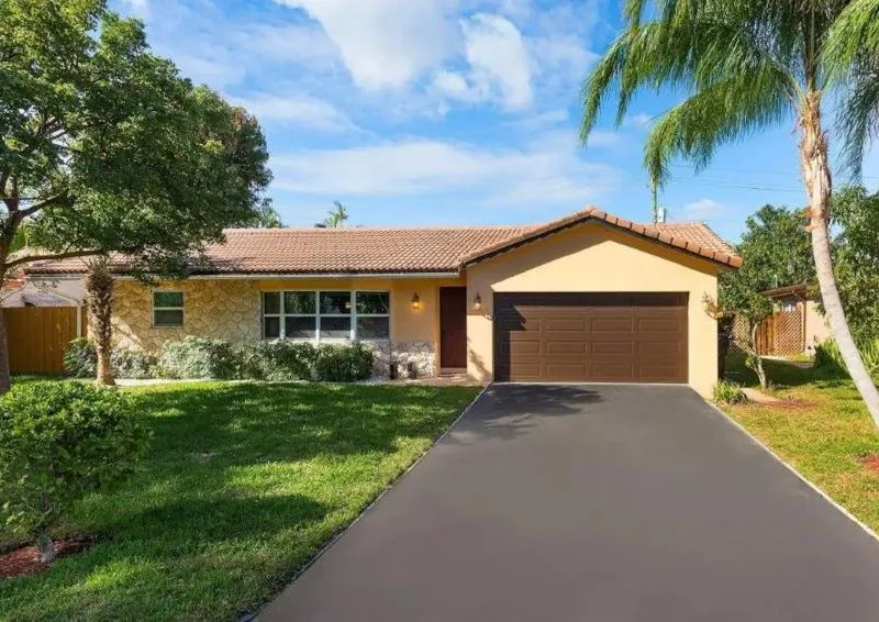 Villa Coral, Saltwater Pool, Near beach – Boca Raton, Florida