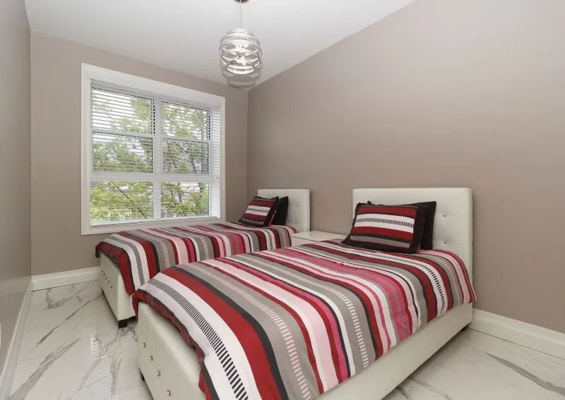 Marble Apt - Boro Park, Brooklyn, New York