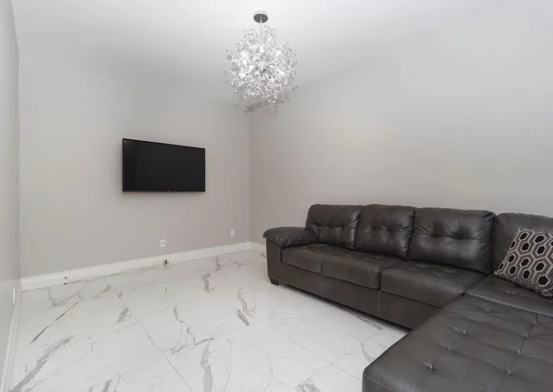 Marble Apt - Boro Park, Brooklyn, New York