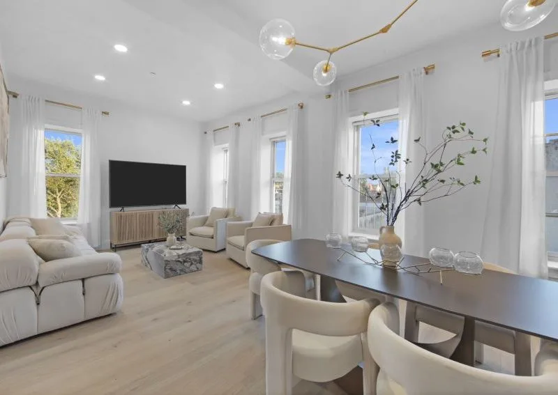 East Penthouse, Manhattan Skyline, Block as 770 - Crown Heights