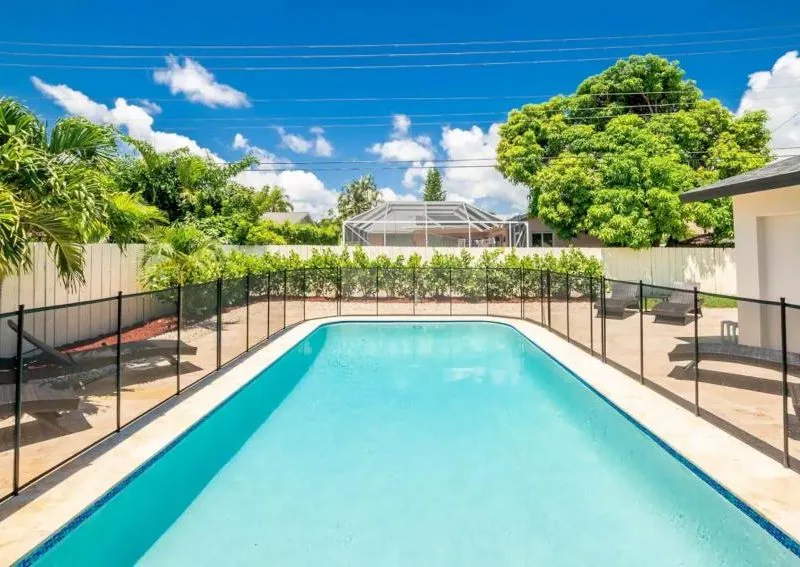 Villa Serenity, Saltwater Pool, Near beach – Boca Raton, Florida
