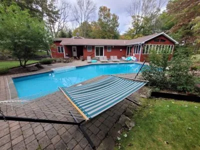 Hemlock Villa, Pool, Indoor Hottub - Catskills. Monticello NY