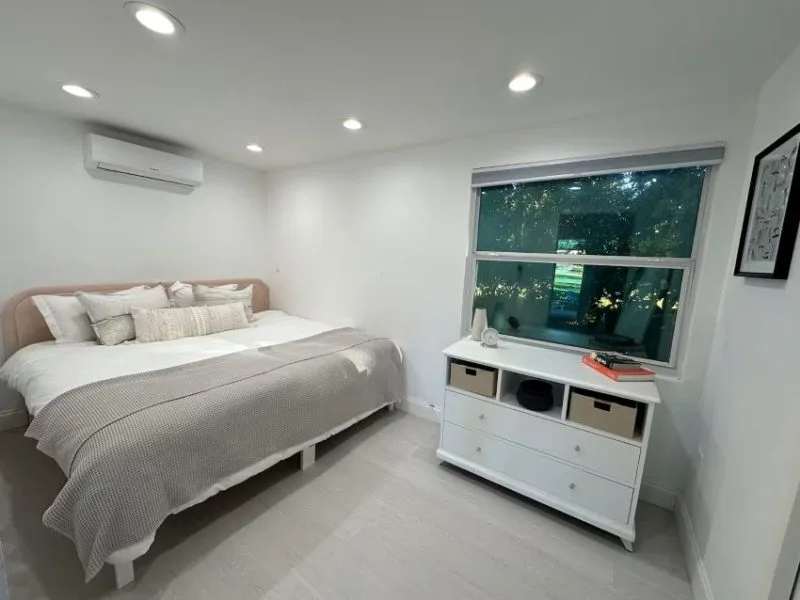 Luxury Container Guesthouse - Hollywood / Cooper City, Florida