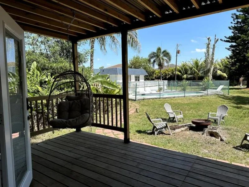 Luxury Container Guesthouse - Hollywood / Cooper City, Florida