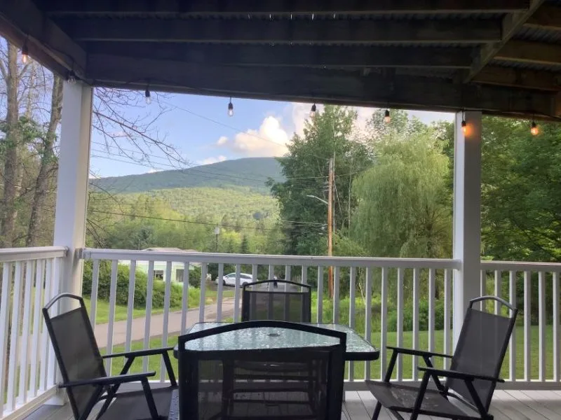 Swiss Apt, Full Floor - Fleischmanns Catskills NY