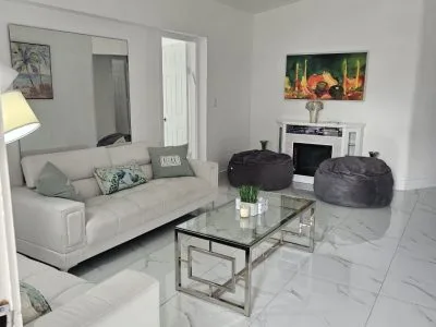 Tropical Villa, Heated Pool - North Miami Beach, FL