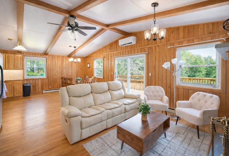 Maple House, Oversized Heated Pool - Woodbourne, Catskills, NY