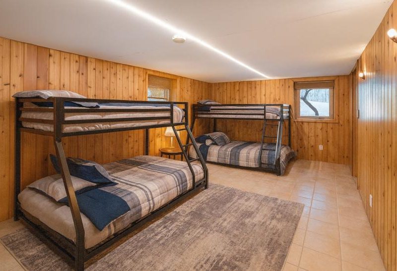 Maple House, Oversized Heated Pool - Woodbourne, Catskills, NY