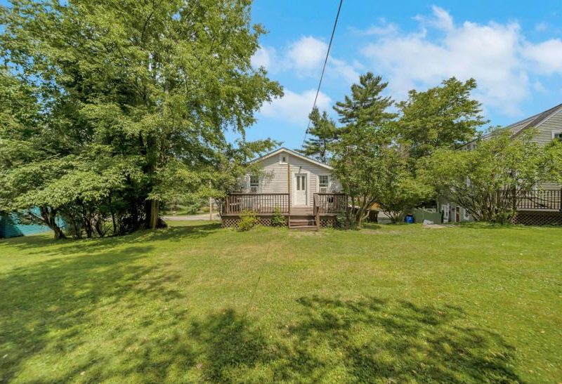 The Porch House, Lake Boating - Catskills, Liberty, New York