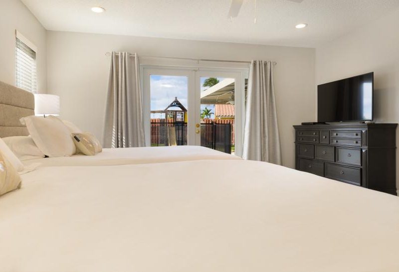 Silver Woods Villa, Heated Pool, Hot tub - Boca Raton, Florida