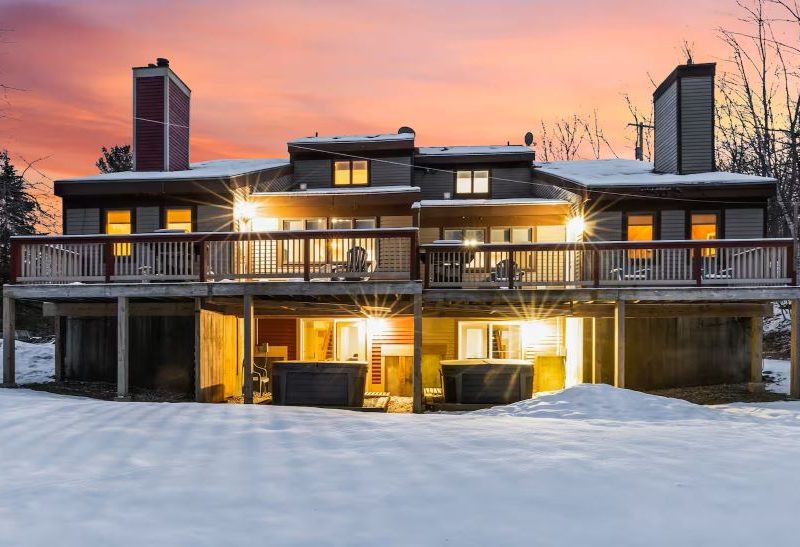 Mount Estate, 4 Villas, Saunas, Jacuzzis, Torah - Vermont