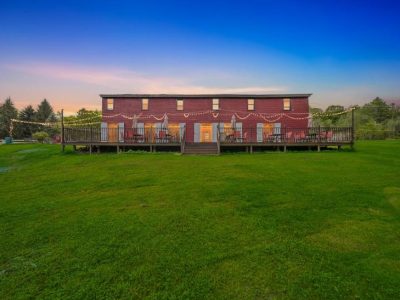 Lakeside Barn Estate, 3 Homes, Pools, Hot Tub, - Catskills, Liberty - NY