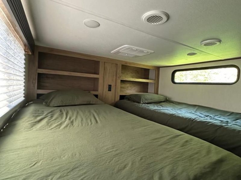 Kosher Camper, Hot-tub, Shabbat Meals - Monsey, Stony Point, NY
