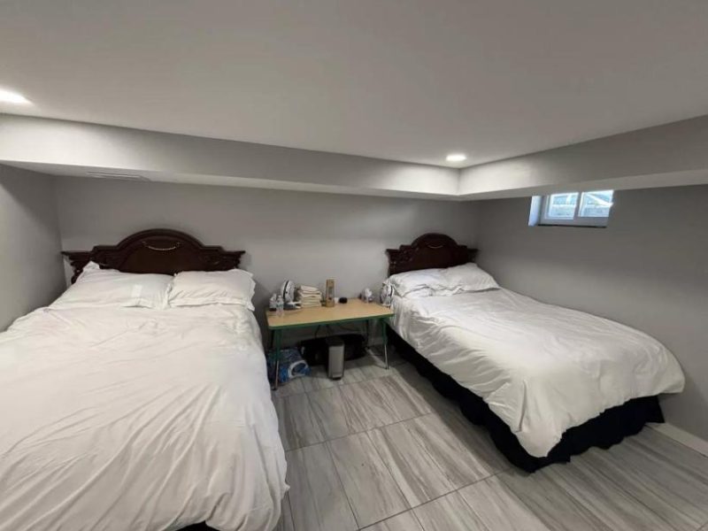 Lake Apt, Toys, Lake-view, - Central Lakewood, NJ