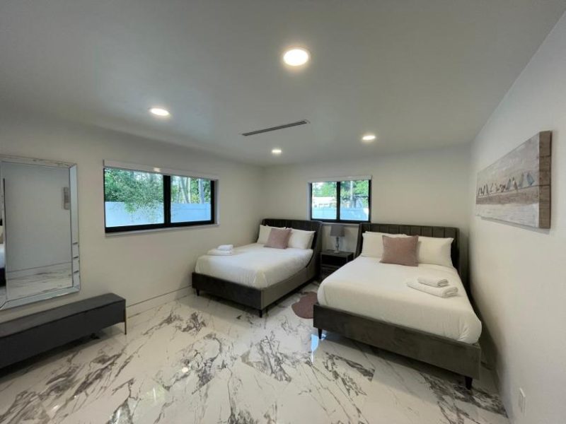 Flora Villa, Heated Pool - Miami, Florida