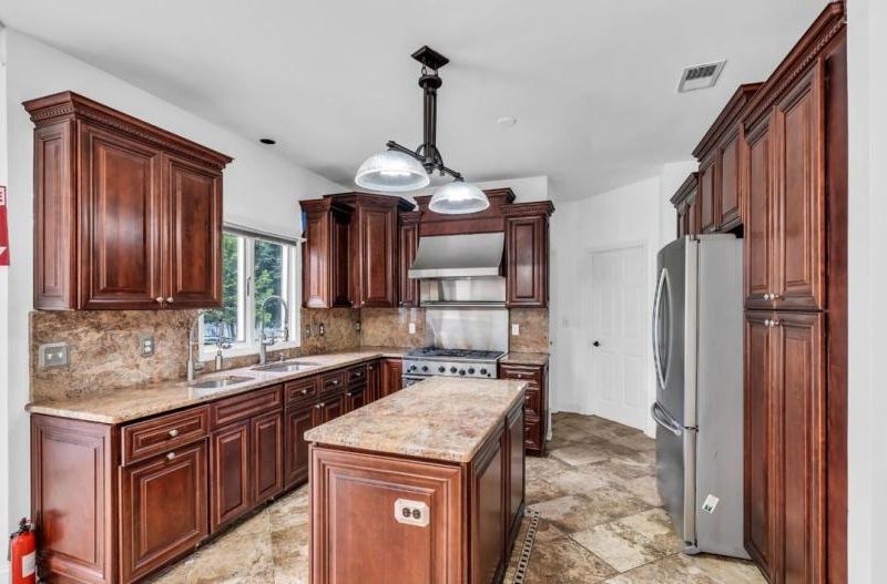 Hills Villa, Heated Pool - Jackson, NJ