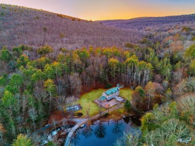 Hazel Mansion, Lake, Shul, 37 Acres - Poconos, PA