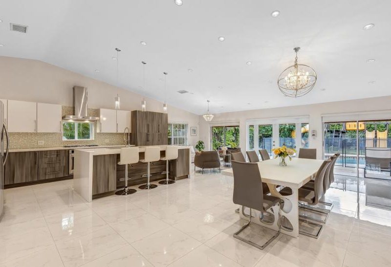 Calma Villa, Heated Pool - North Miami Beach, Florida