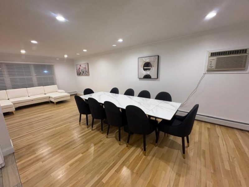 Oakridge Villa, Cul De Sac - Suffern, Monsey, NY