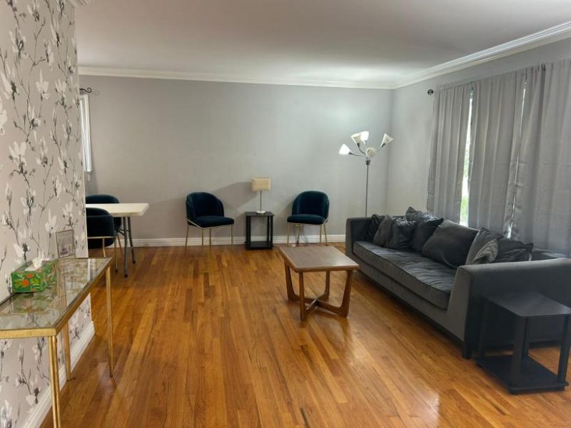 Balcony House - Chestnut Ridge, Monsey, NY