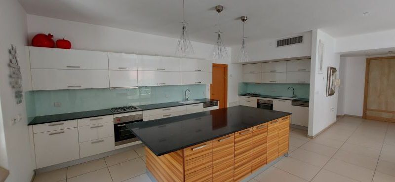 Akiva Apt - City Center, Jerusalem, IL