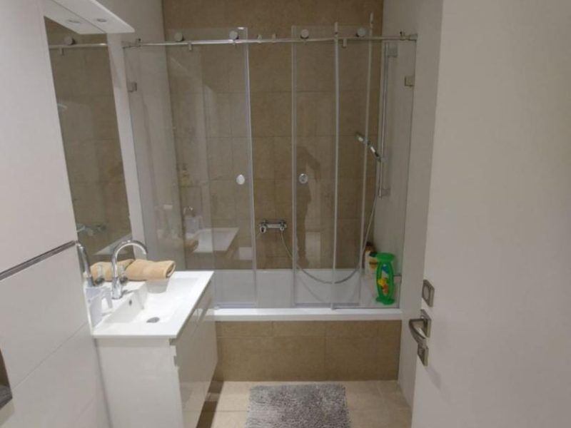 Schiff Apt – Schneller, Geula, Jerusalem, IL