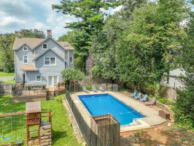 Gathering Grove, Heated Pool, Fire Place, Roselle, NJ