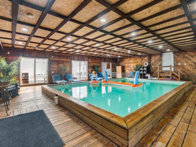 Dover Luxe, Heated Pool, Hot-Tub - West Dover, Vermont